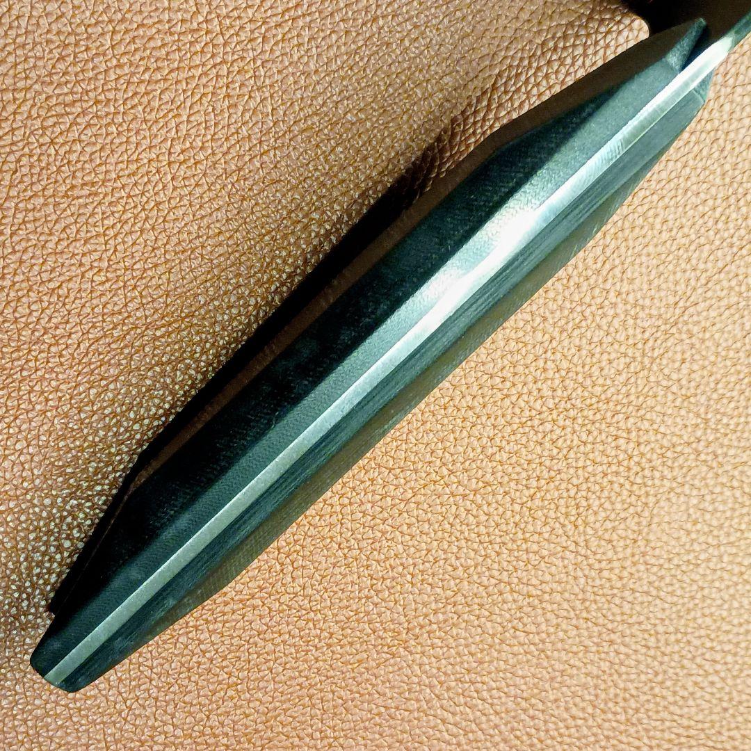 【新作】剣型　高炭素　牛刀　G10　ミリタリーグリップ