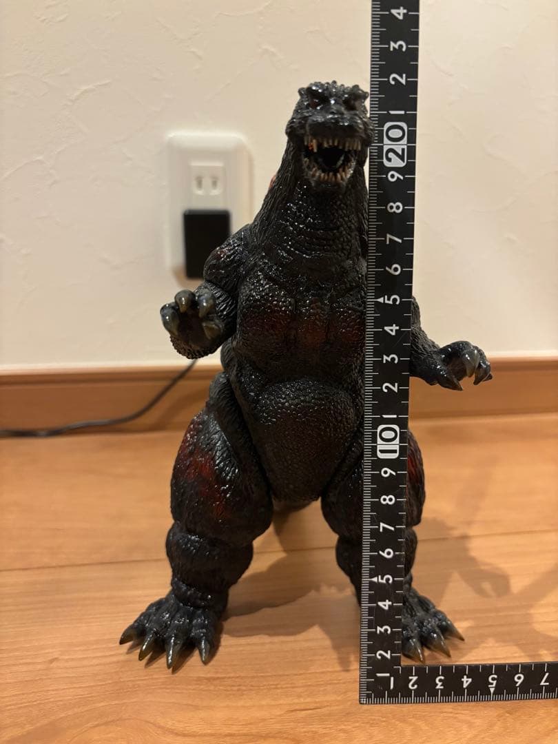 西*彦様 バーニングゴジラ フィギュア（塗装発光改造）