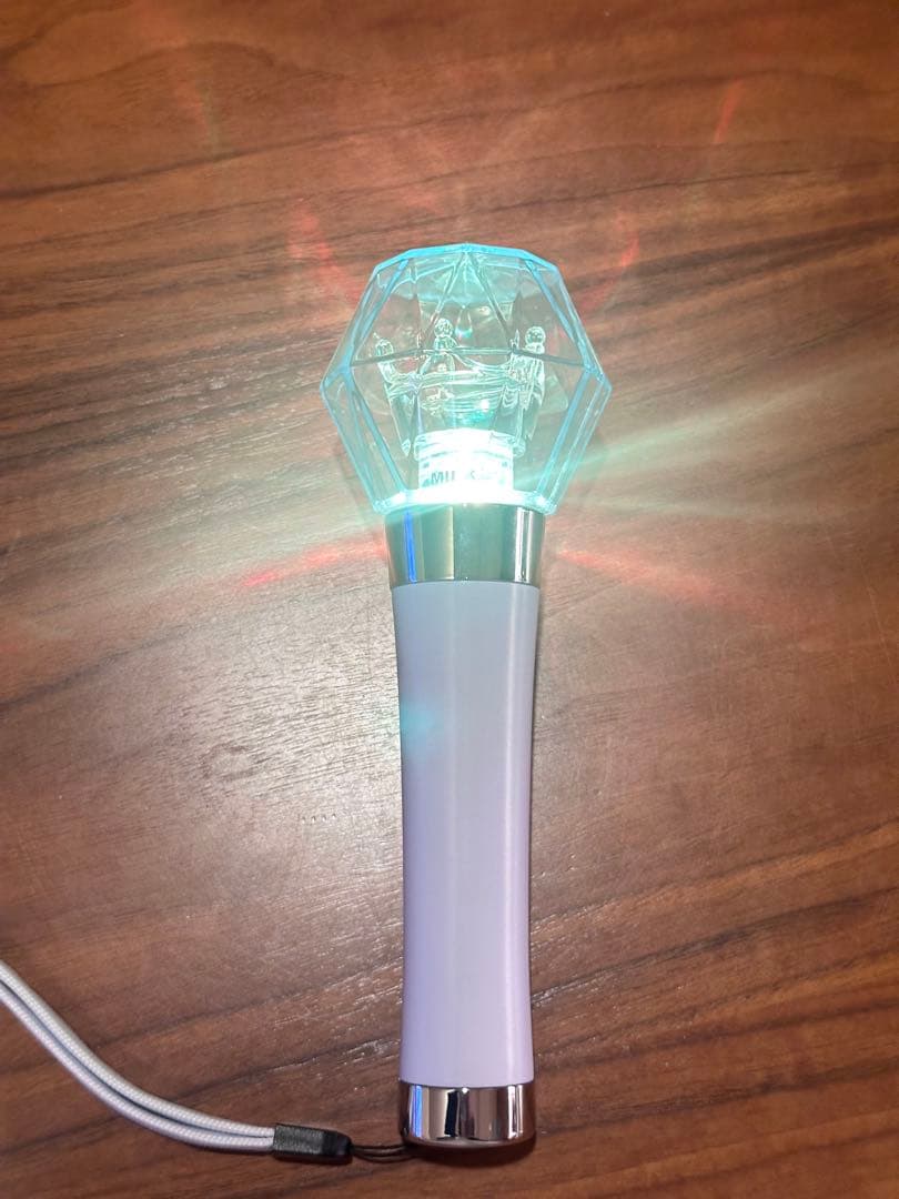 M!LK ミルクラスタル スティック3 ペンライト