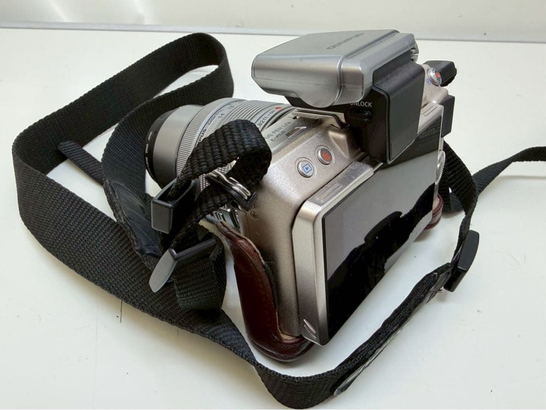 OLYMPUS PEN E-PL6 ダブルズームキット ミラーレス一眼カメラ