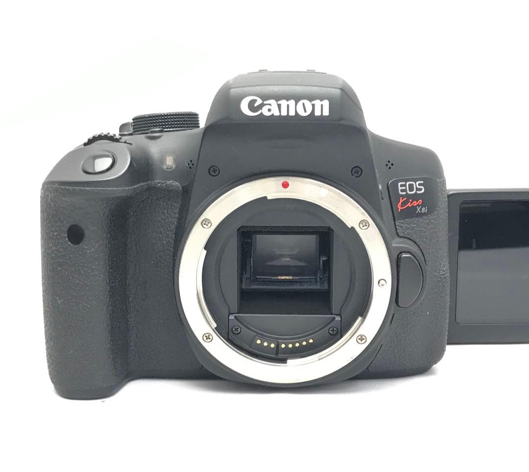 ショット数3,200！Canon EOS kiss x8i Wレンズセット♪