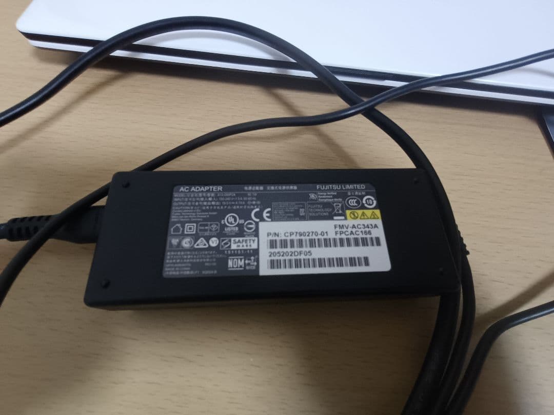 Fujitsu ノートPC Intel Core i7 9世代