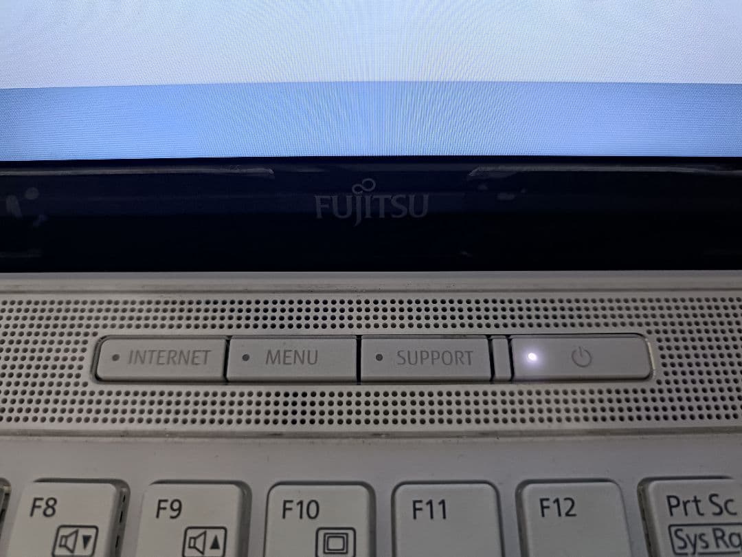 Fujitsu ノートPC Intel Core i7 9世代