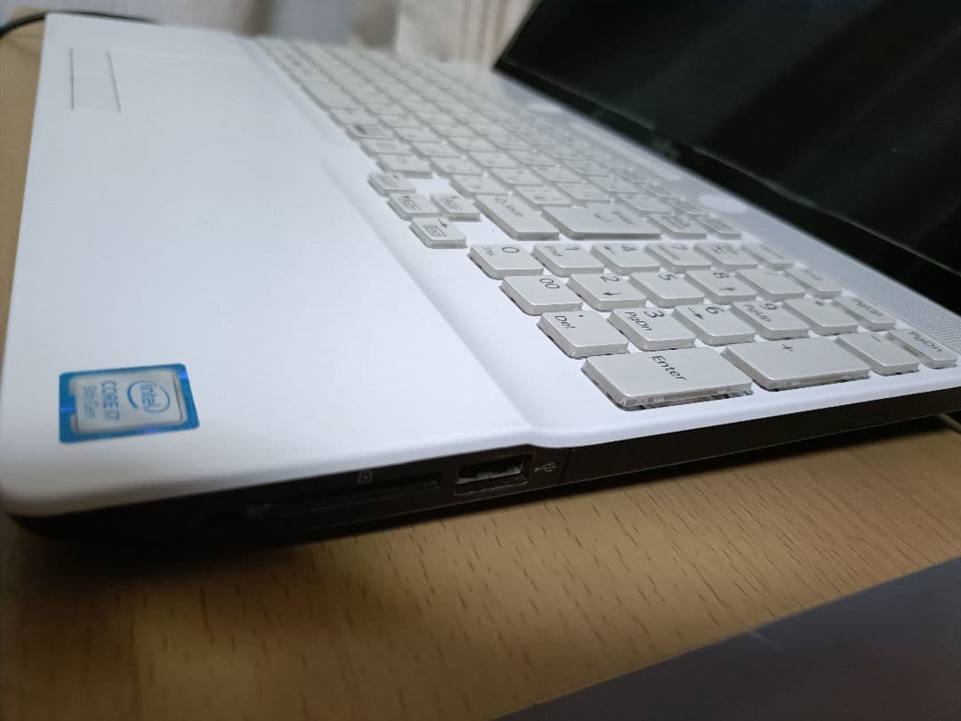 Fujitsu ノートPC Intel Core i7 9世代