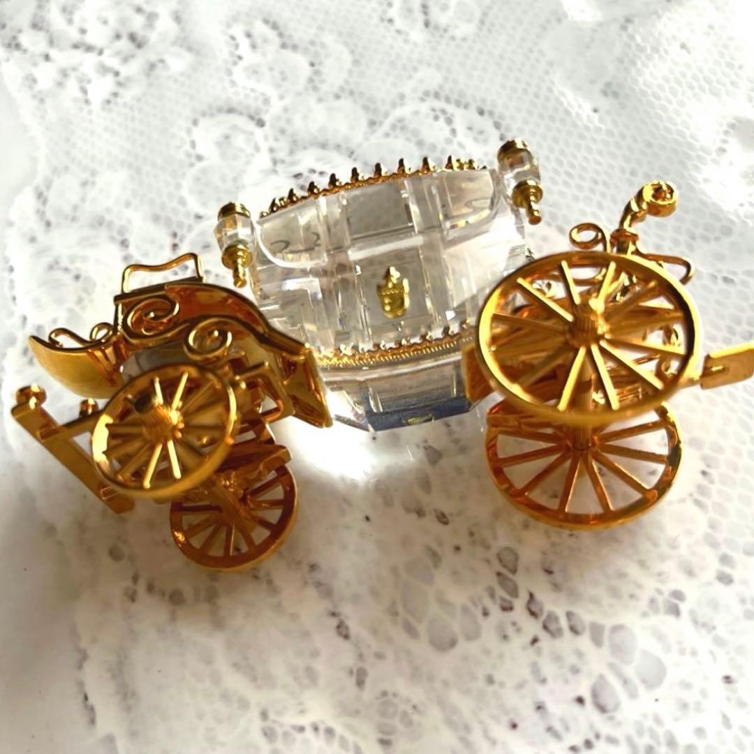 〜SWAROVSKI スワロフスキー 置物 馬車〜
