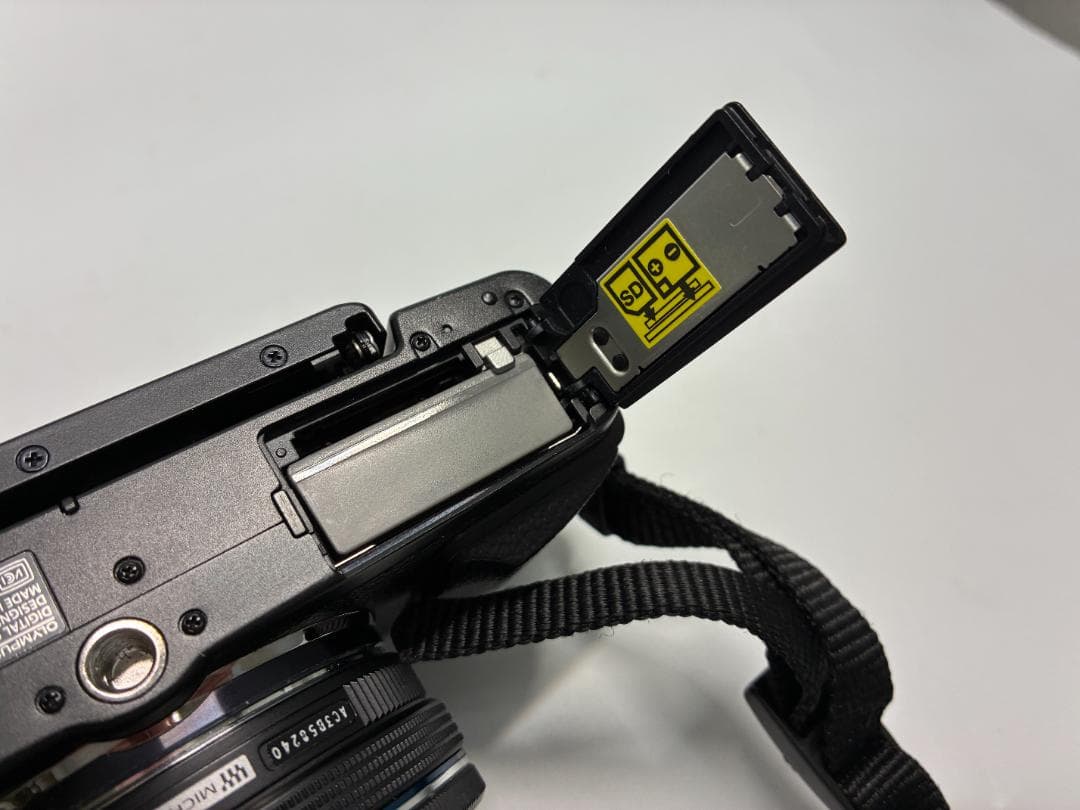 OLYMPUS PEN E-PL7 ミラーレス一眼