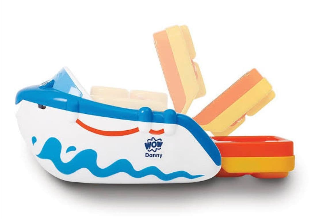 WOW Toys ワオトイズ　消防車　船　車セット　知育玩具　仕掛おもちゃ　海外