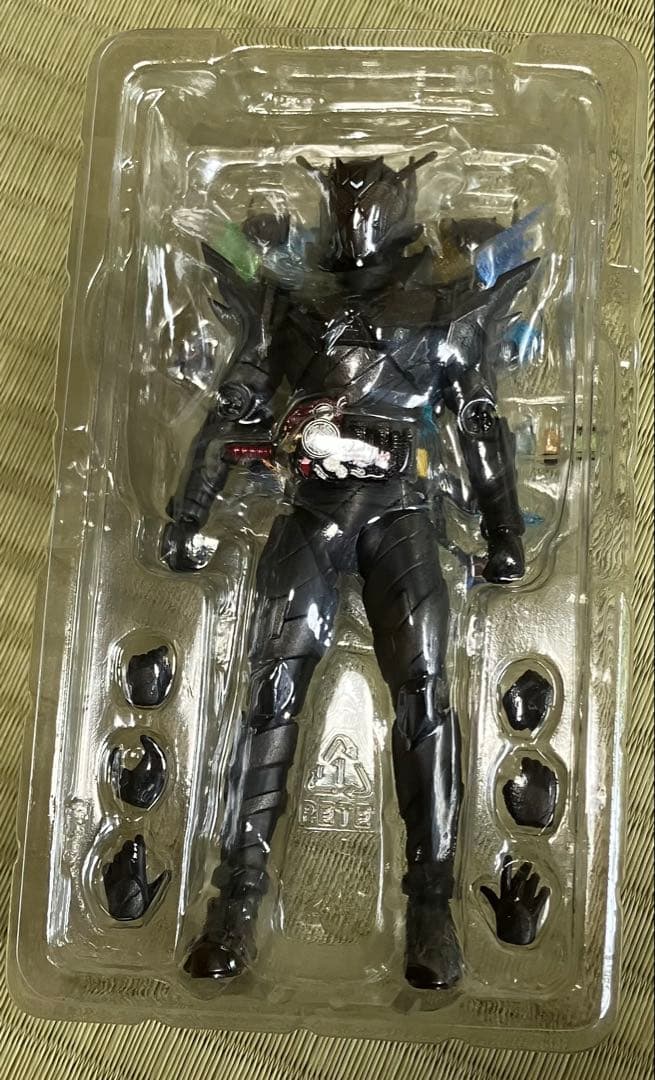 フィギュアーツ　SHFiguarts 仮面ライダーメタルビルド