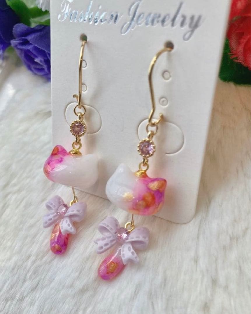ちまっと♡模様猫ちゃん♡しっぽゆらゆら♡ピアス/イヤリング✩*॰¨