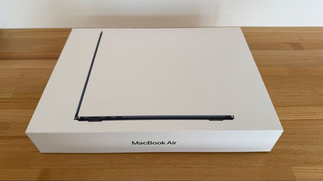『超美品』MacBook Air M3 8GB/256GB ミッドナイト