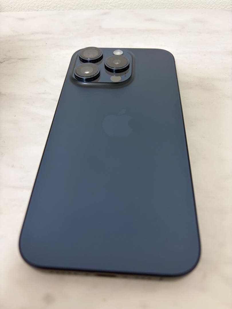 Apple iPhone 15 Pro 本体 128GB simフリー