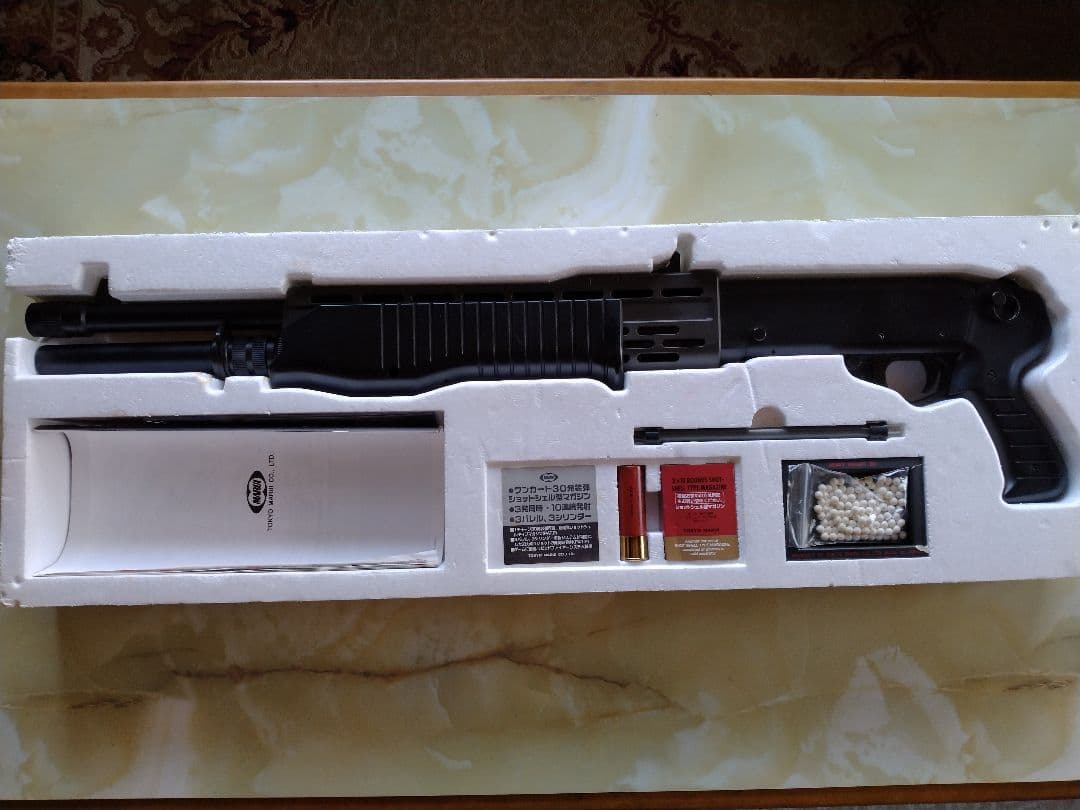 東京マルイ MARUIエアーショットガン SPAS12 スパス12　美品ですが‥