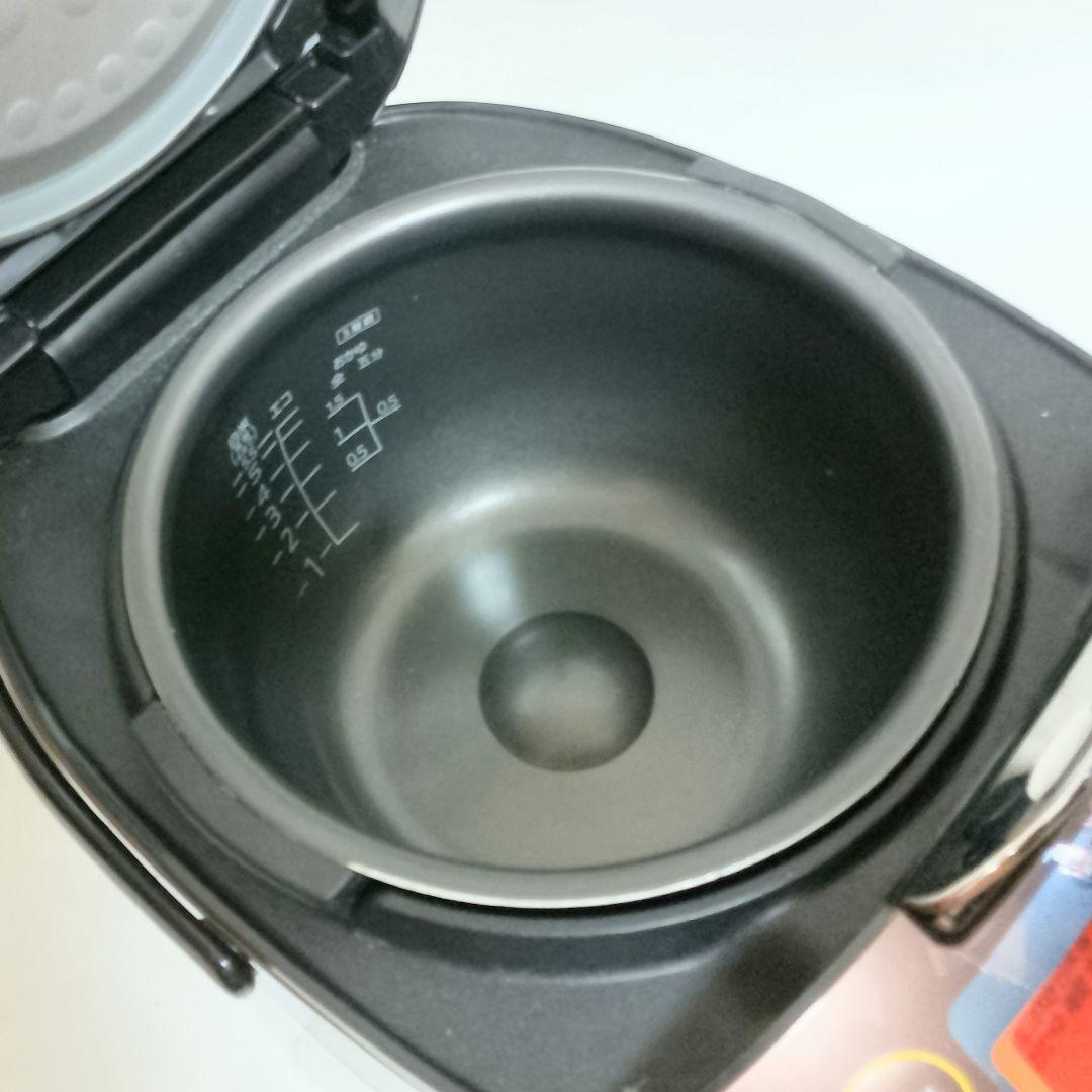 TIGER　JKT-B101　IH炊飯ジャー「炊きたて」5.5合炊き