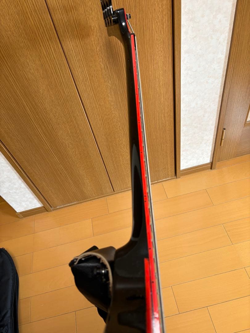 H*n様 Fresher エレキベース ギター　ブラック/レッド