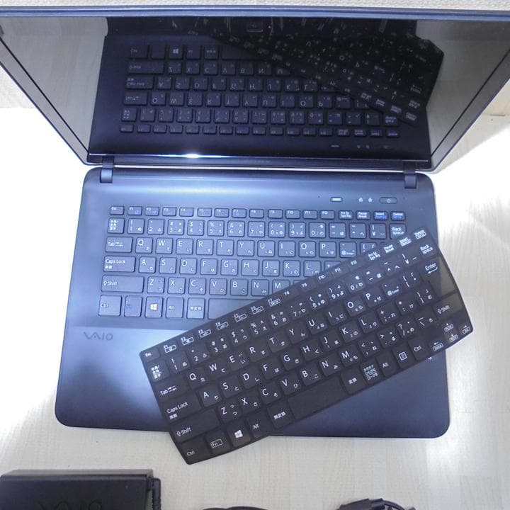 VAIO SVF142C1JN（黒） SSD240GB搭載/キーボードカバー付き