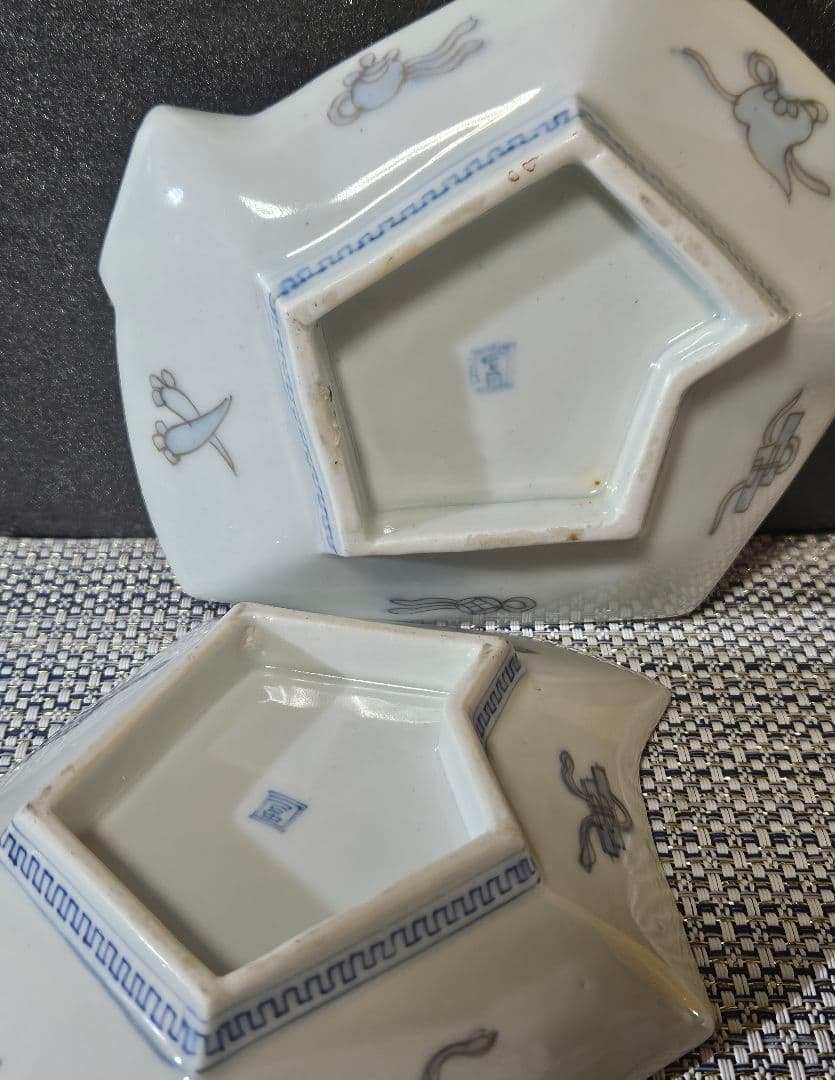 【最上作品❗️】江戸時代後期　古伊万里　錦手　折紙型　印籠に衣装図　変形皿　2客