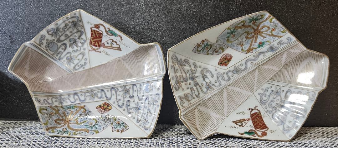 【最上作品❗️】江戸時代後期　古伊万里　錦手　折紙型　印籠に衣装図　変形皿　2客