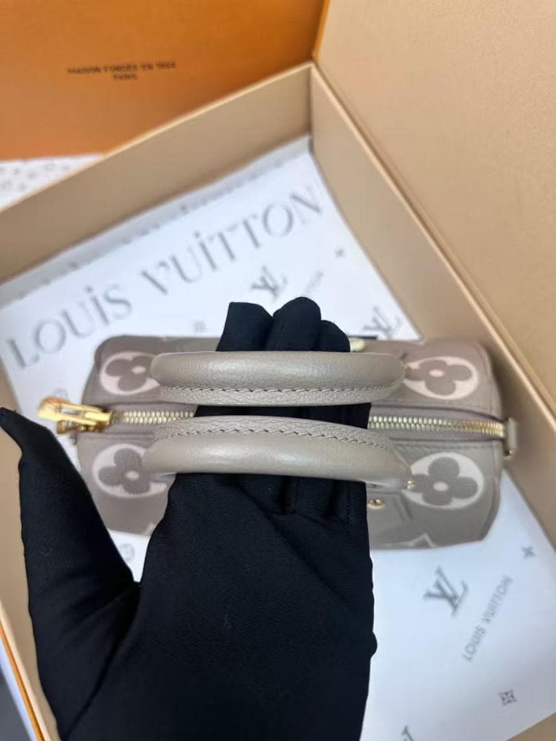 ✨ 状態良好✨グレー ハンドバッグ