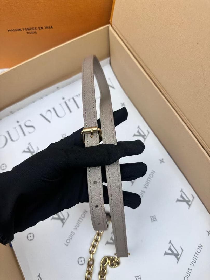 ✨ 状態良好✨グレー ハンドバッグ