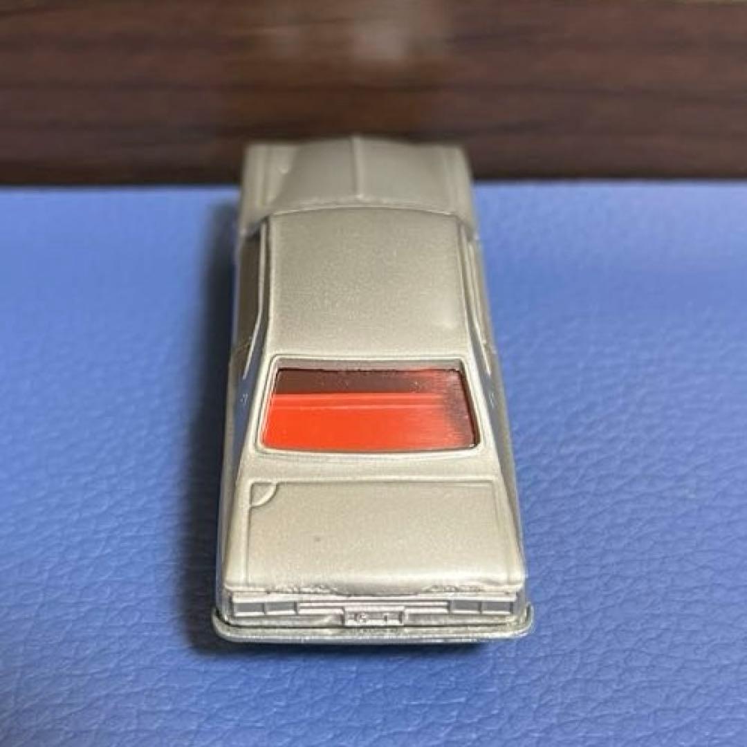 黒箱トミカNo.21日産スカイライン2000GT