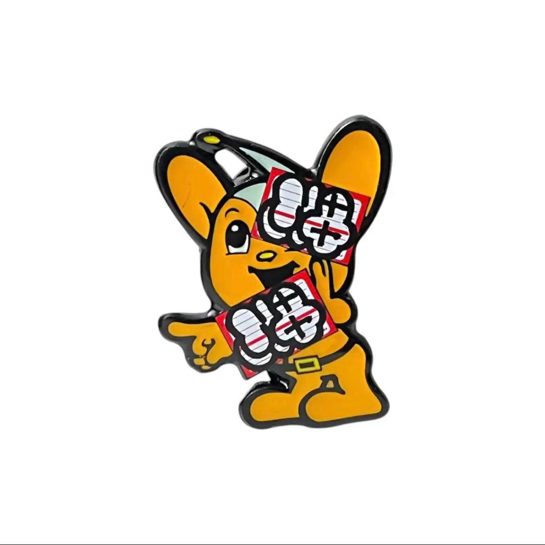 mq グラフィティ ピンバッジ MQ PIPOKUN