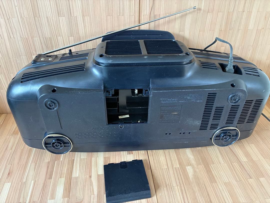 SONY CDラジカセCFD-700　ジャンク品　昭和レトロ
