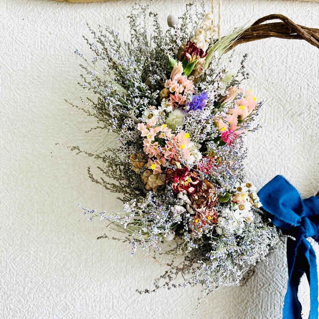 ドライフラワーリース　ドライフラワースワッグ　春リース　ラナンキュラス