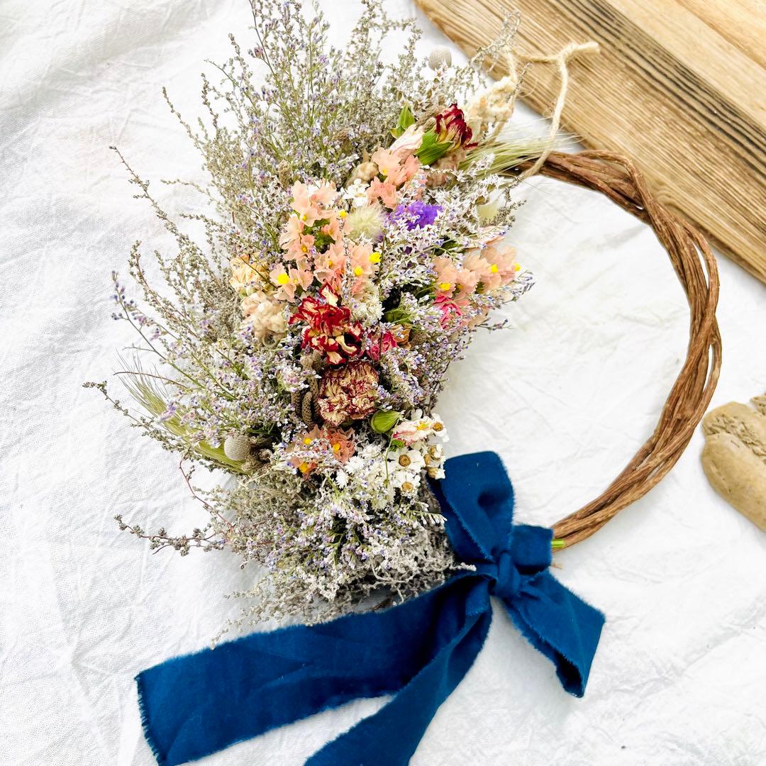 ドライフラワーリース　ドライフラワースワッグ　春リース　ラナンキュラス