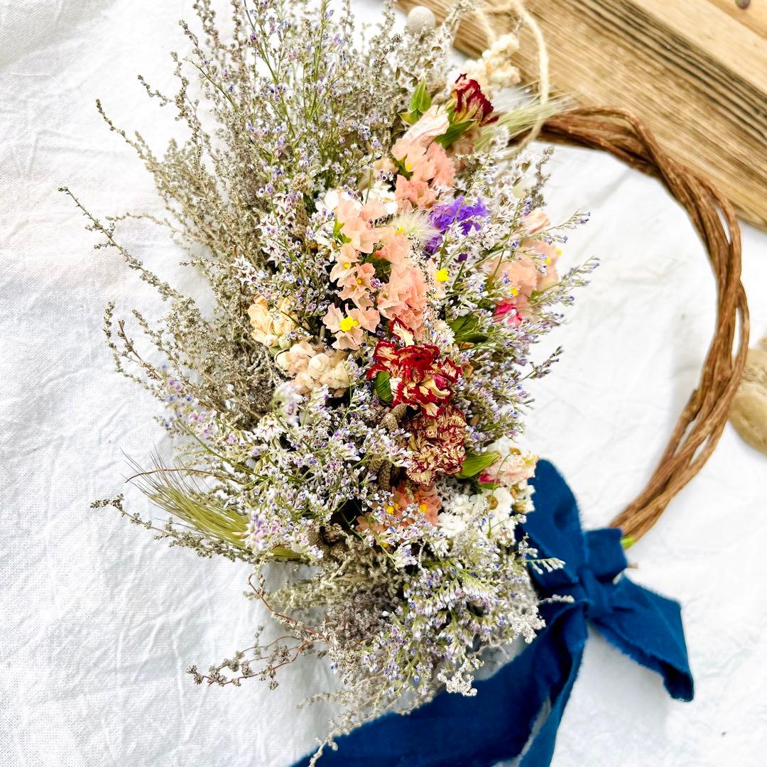 ドライフラワーリース　ドライフラワースワッグ　春リース　ラナンキュラス
