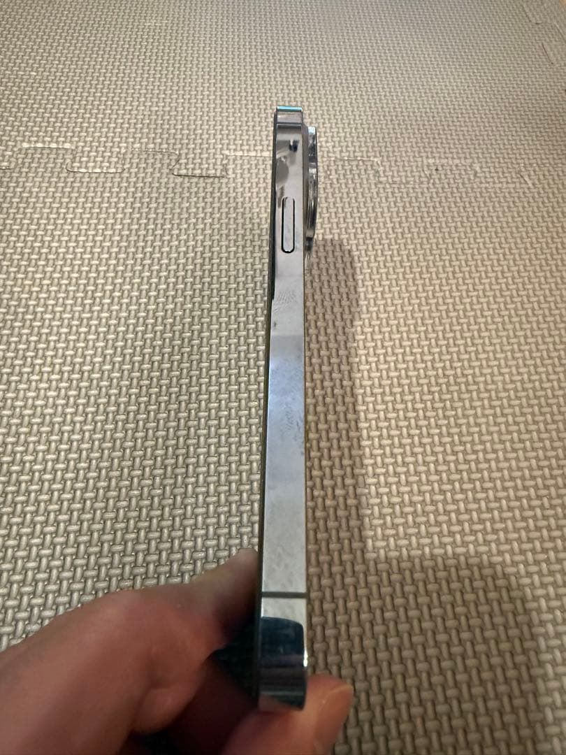 iPhone 13 pro シャッター音無し 512gb ガラスフィルム付属