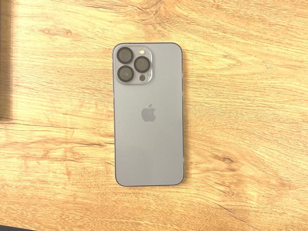iPhone 13 pro シャッター音無し 512gb ガラスフィルム付属