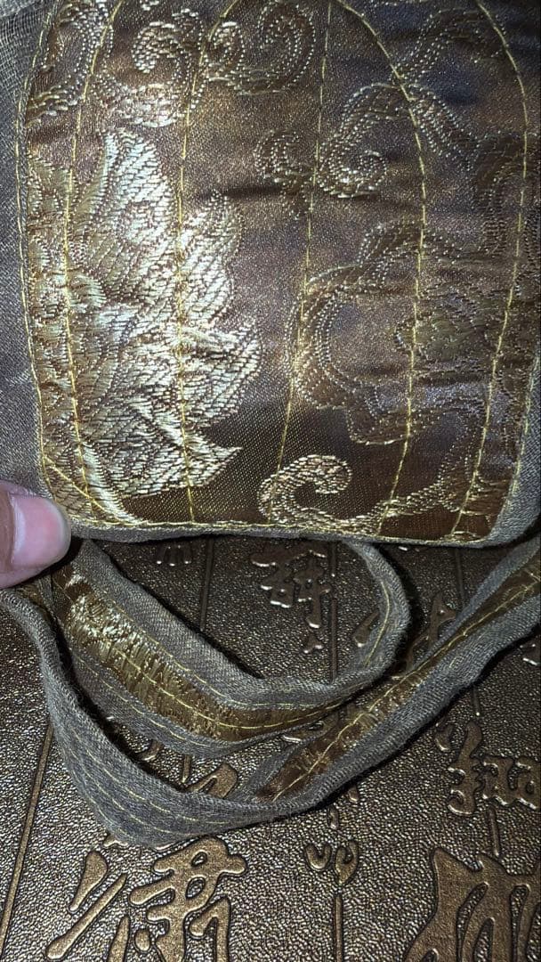 チベット製 銀製窓彫金 携帯祭壇ガウ グリーンターラ キルティムカ マントラ布入