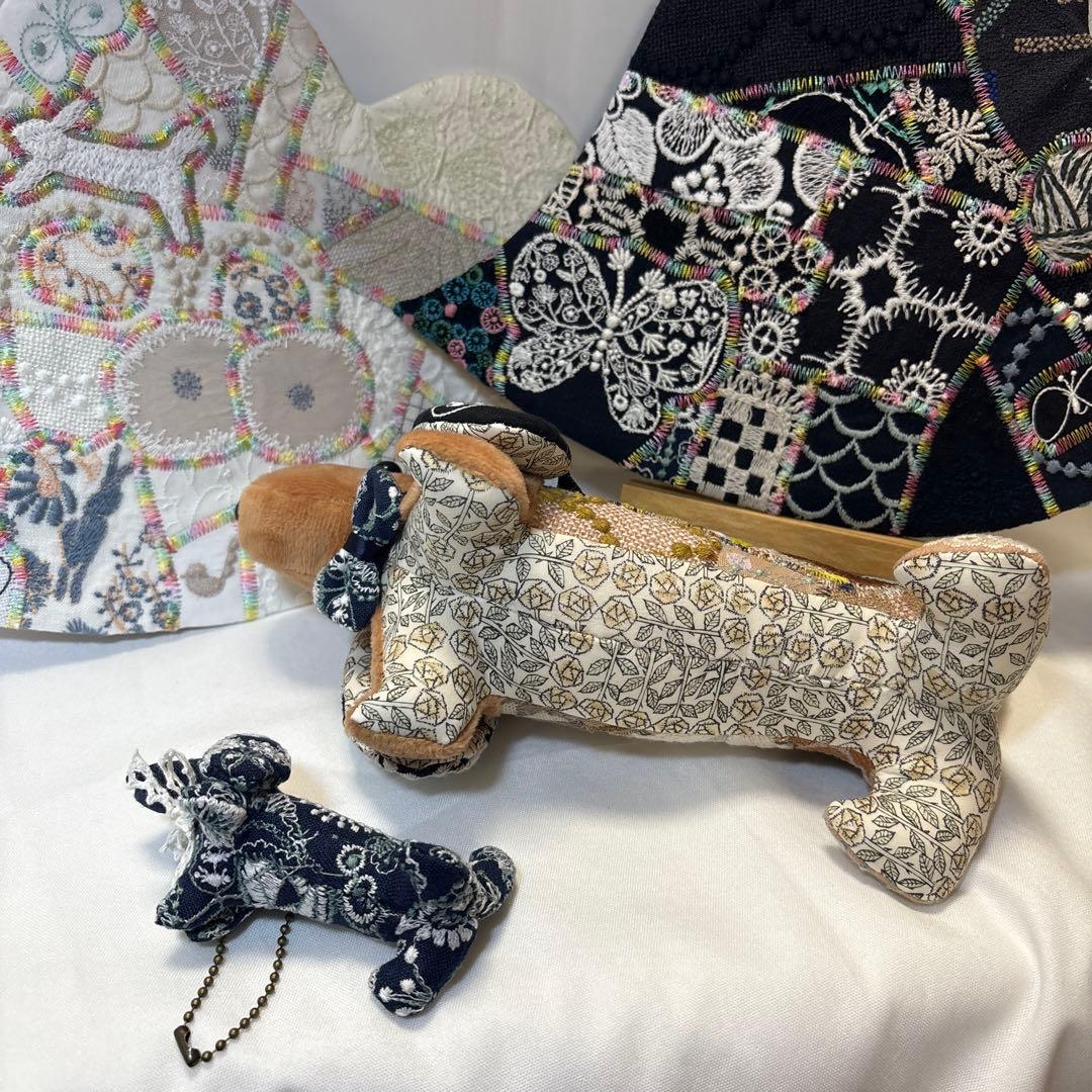 ハンドメイド ミナペルホネン ダックスちゃん ぬいぐるみ チャーム マット付き