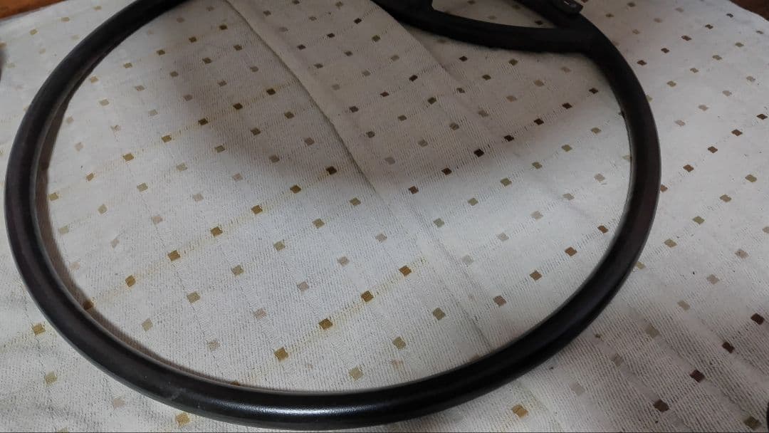 スタンド式ハンギングチェア 定価60.0万