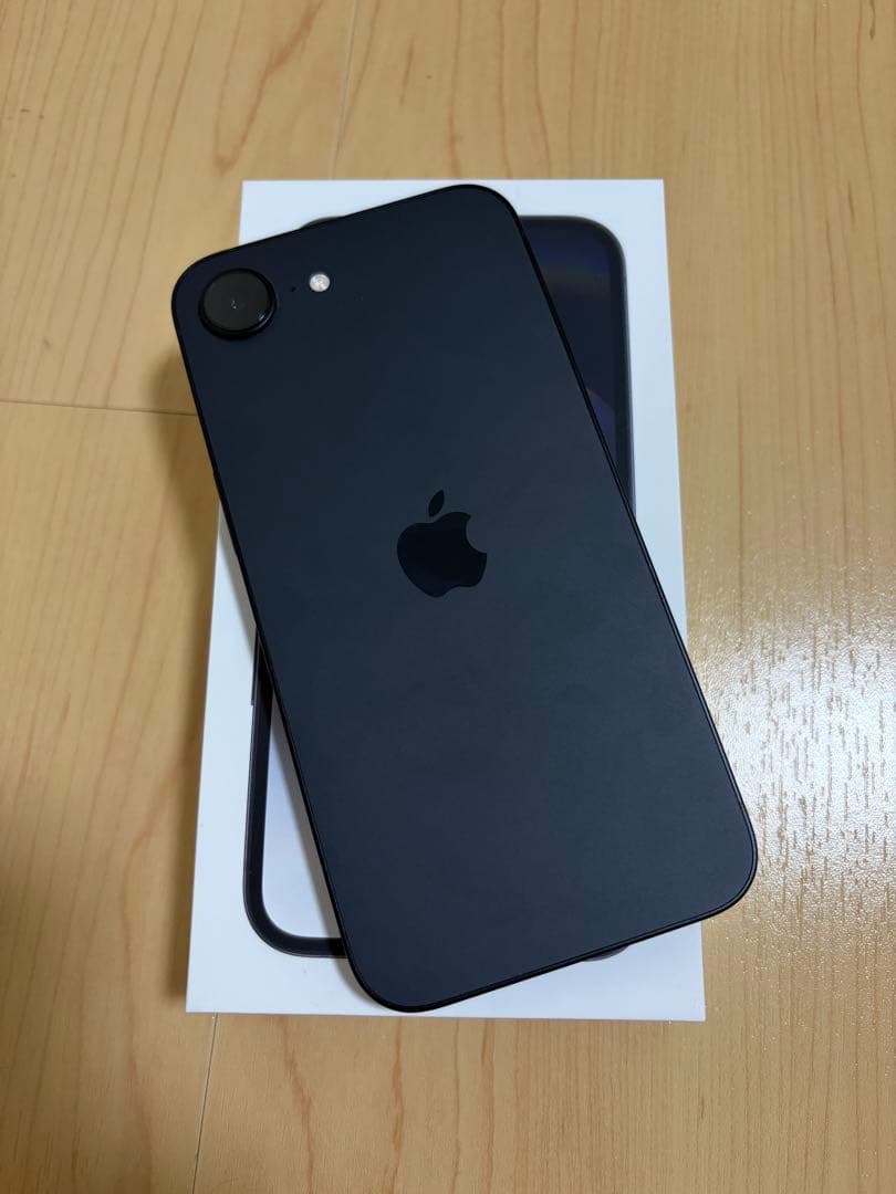 最大容量100・SIMフリー iPhone16e 128GB ブラック