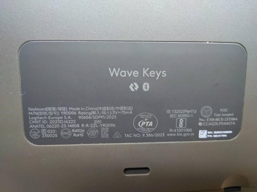 ロジクール WAVE KEYS K820 ワイヤレス エルゴノミック キーボード