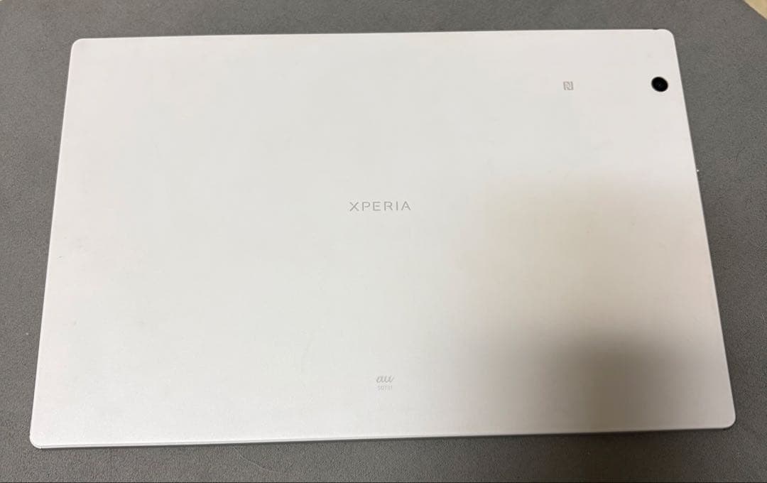 Androidタブレット本体 SOT31 XPERIA AU