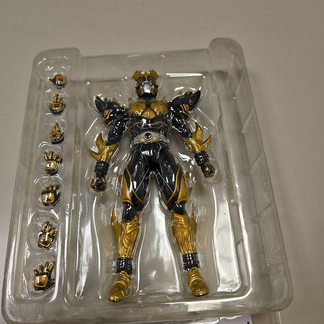 S.H.Figuarts 仮面ライダー　ダークライダー３点セット