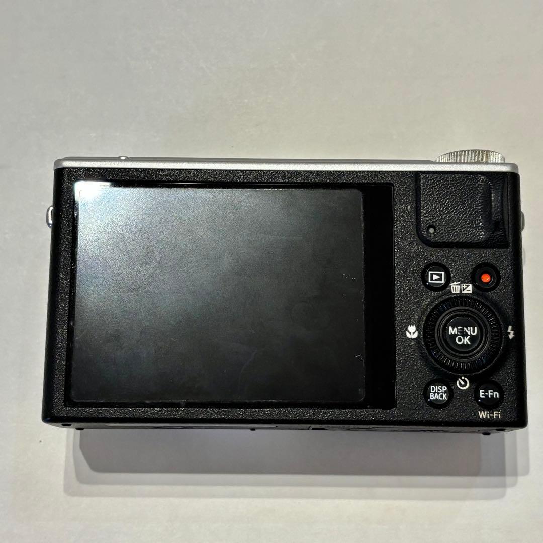 Fujifilm XQ2 コンパクトデジタルカメラ
