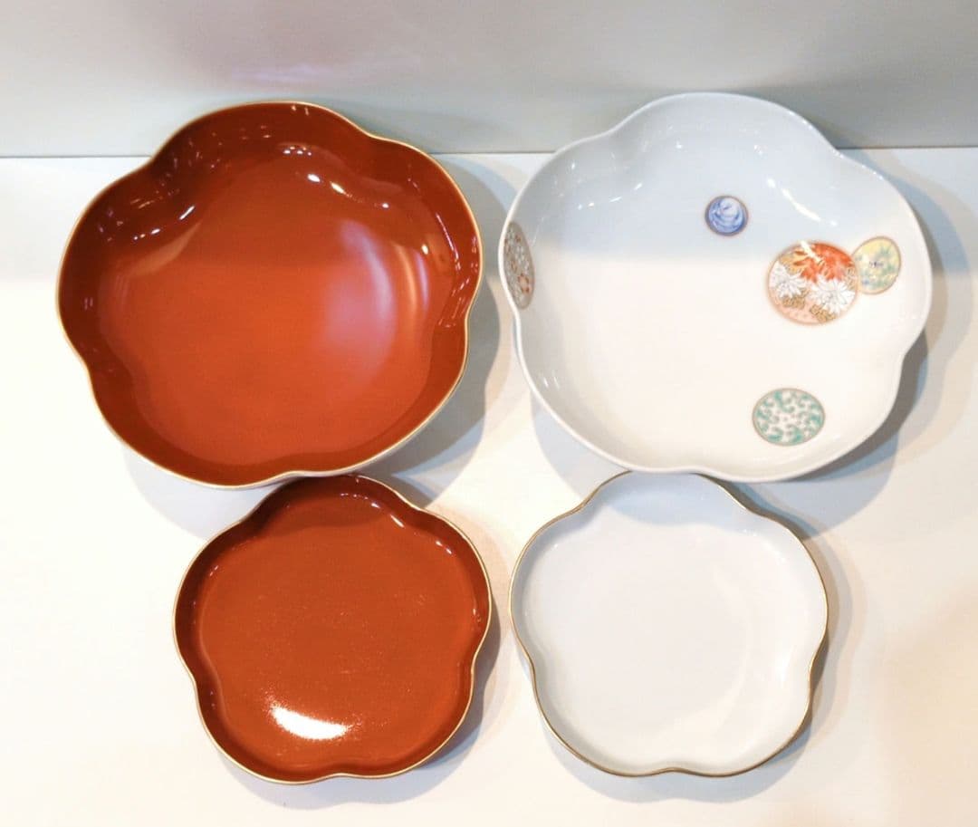 深川製磁　寿赤絵＆紅寿　6号鉢２枚