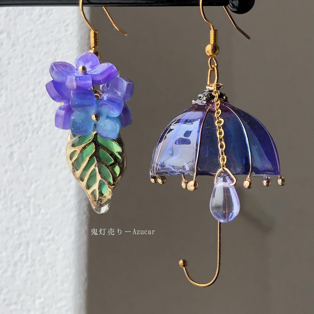 雨と紫陽花の葉から零れ落ちる雫。 傘レジンとアジサイピアス　イヤリング