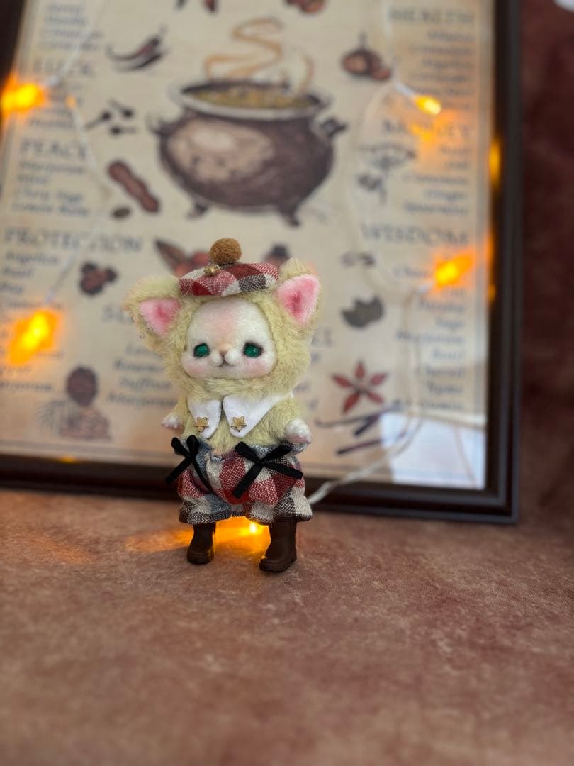 アートドール　黄ネコ幻獣　羊毛フェルト