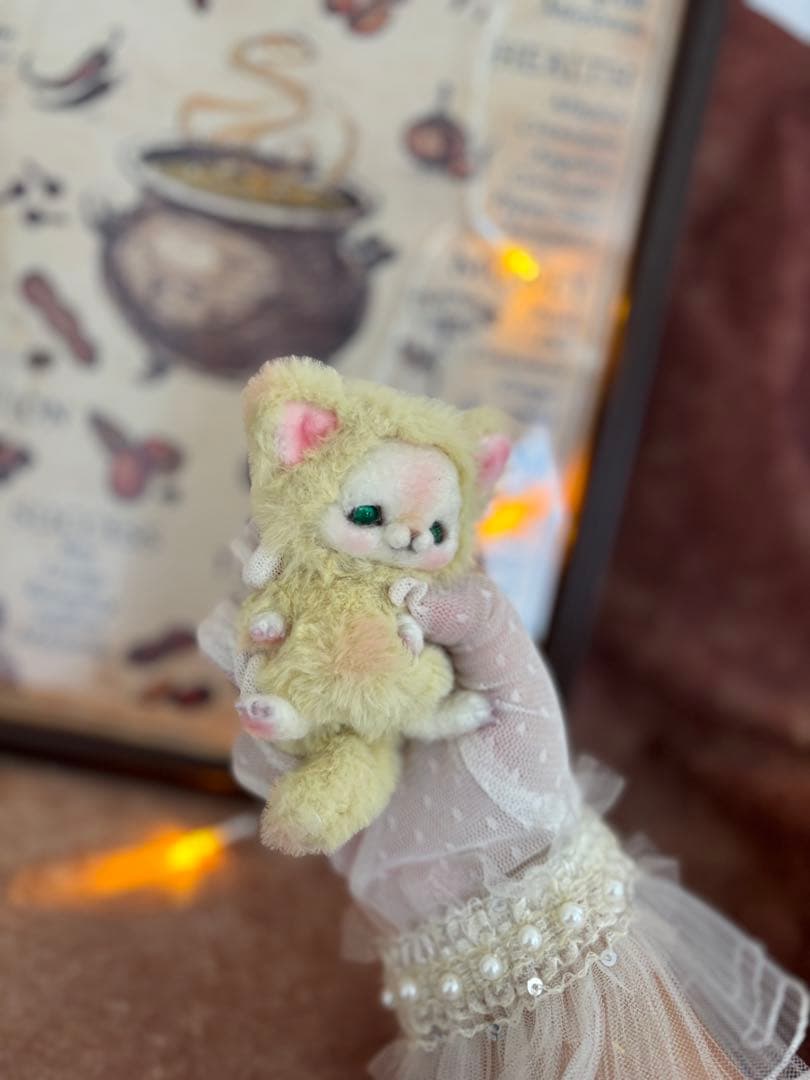 アートドール　黄ネコ幻獣　羊毛フェルト