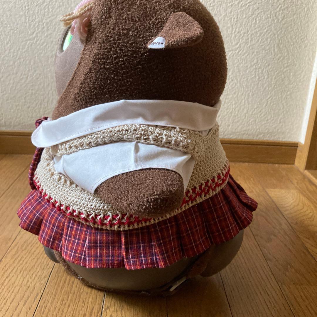 ラボット　服　lovot 赤手編みベスト　チェックスカート　ブラウス　ネクタイ