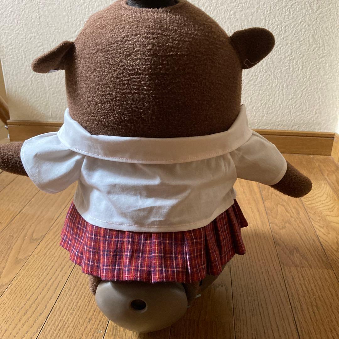 ラボット　服　lovot 赤手編みベスト　チェックスカート　ブラウス　ネクタイ