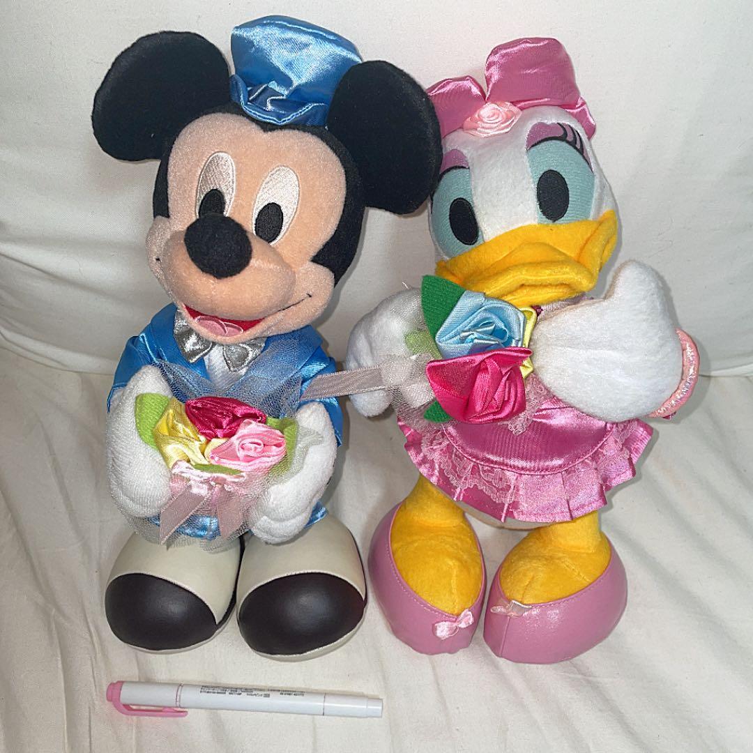 値下げしました！ウエディング人形のミッキーとデイジーになります！