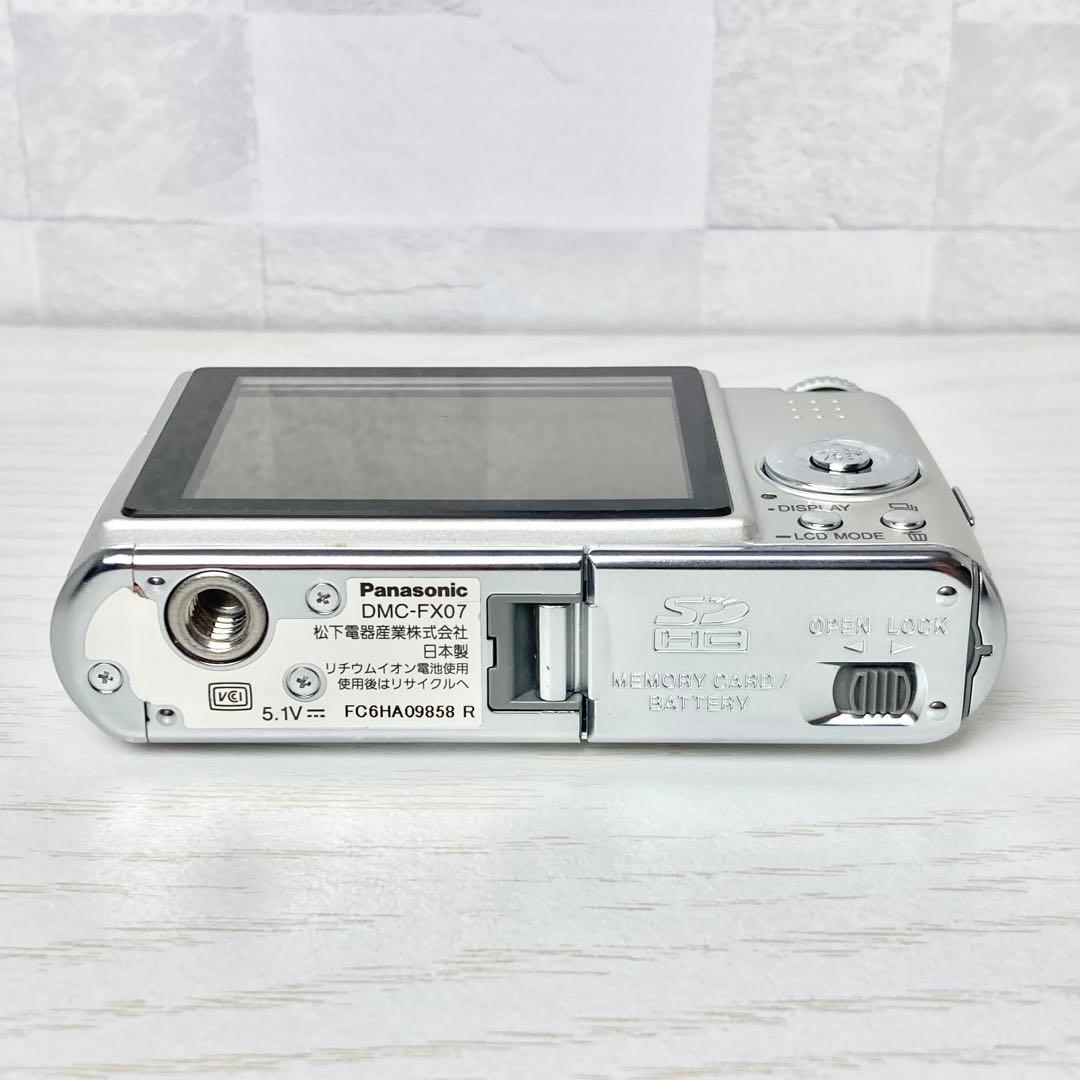 【おまけ多数！】Panasonic LUMIX DMC-FX07　動作確認済み♪