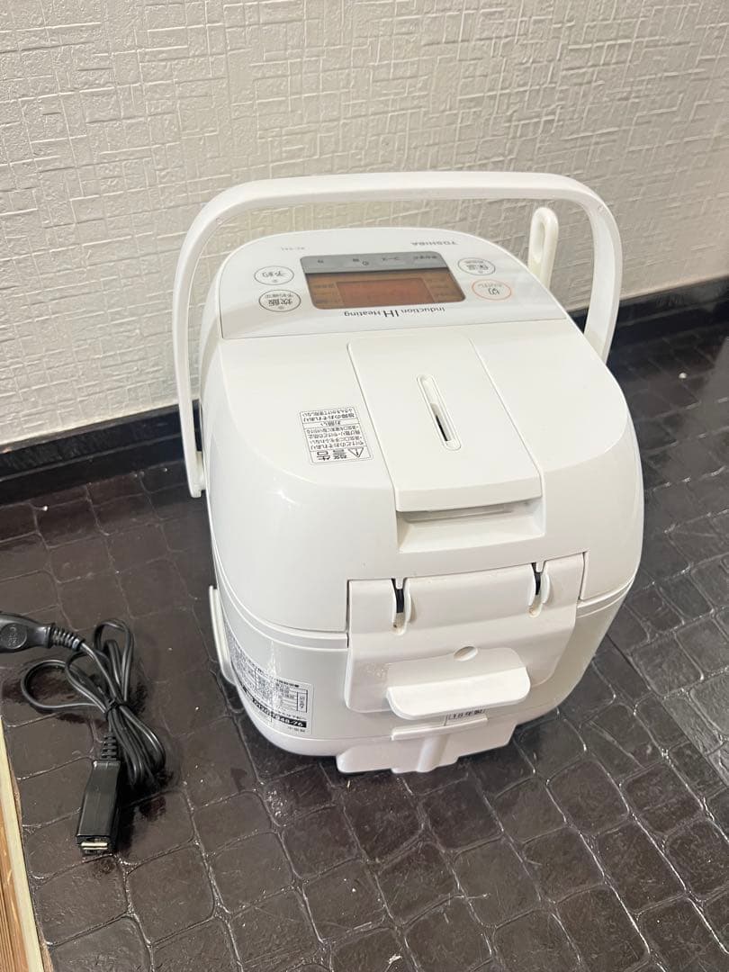 美品送料込❗️ 18年製！TOSHIBA 東芝 IHジャー炊飯器 3合RC-5XL