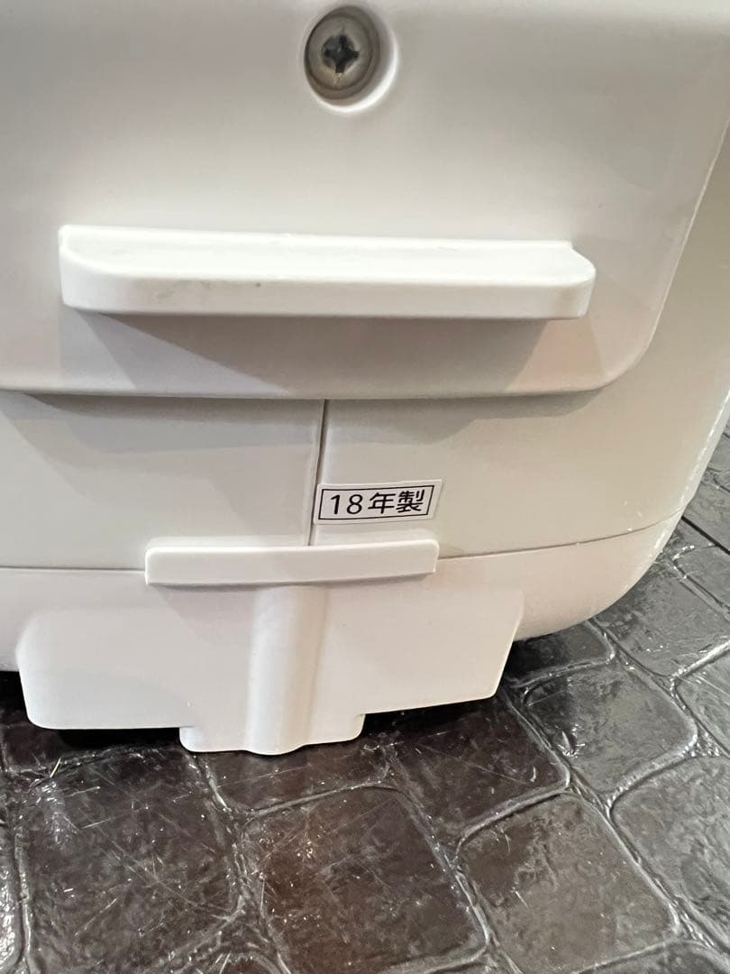 美品送料込❗️ 18年製！TOSHIBA 東芝 IHジャー炊飯器 3合RC-5XL