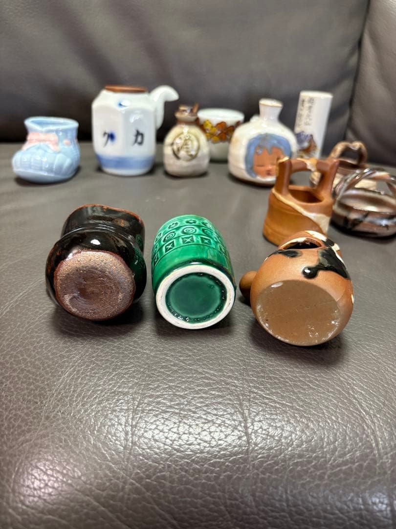 ミニサイズ、ミニチュアな陶器の置物13点